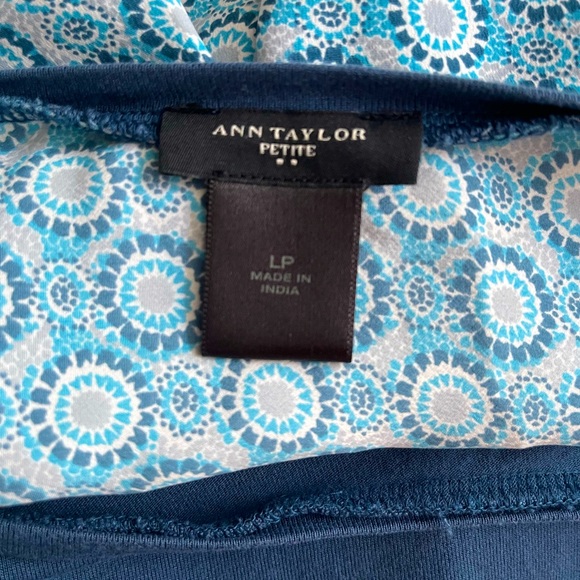 ANN TAYLOR Petite Mixed Media Long Sleeve Blue/Teal Tunic Top size LP - Picture 3 of 3